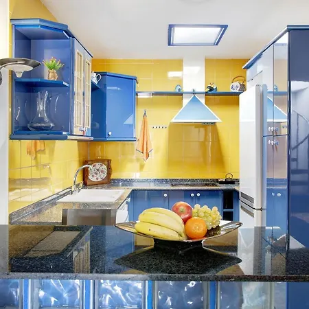 Vacacional * 卡门港